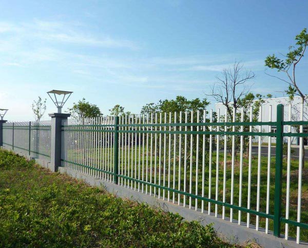 十堰鋅鋼護欄會生銹嗎？生銹是什么原因造成