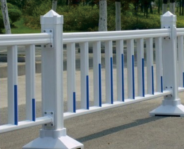 十堰護(hù)欄有哪些種類？